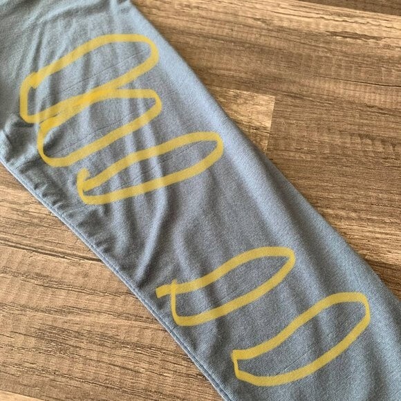 Lizabell blue top V-neck long sleeve with front knot top size S - Picture 4 of 11